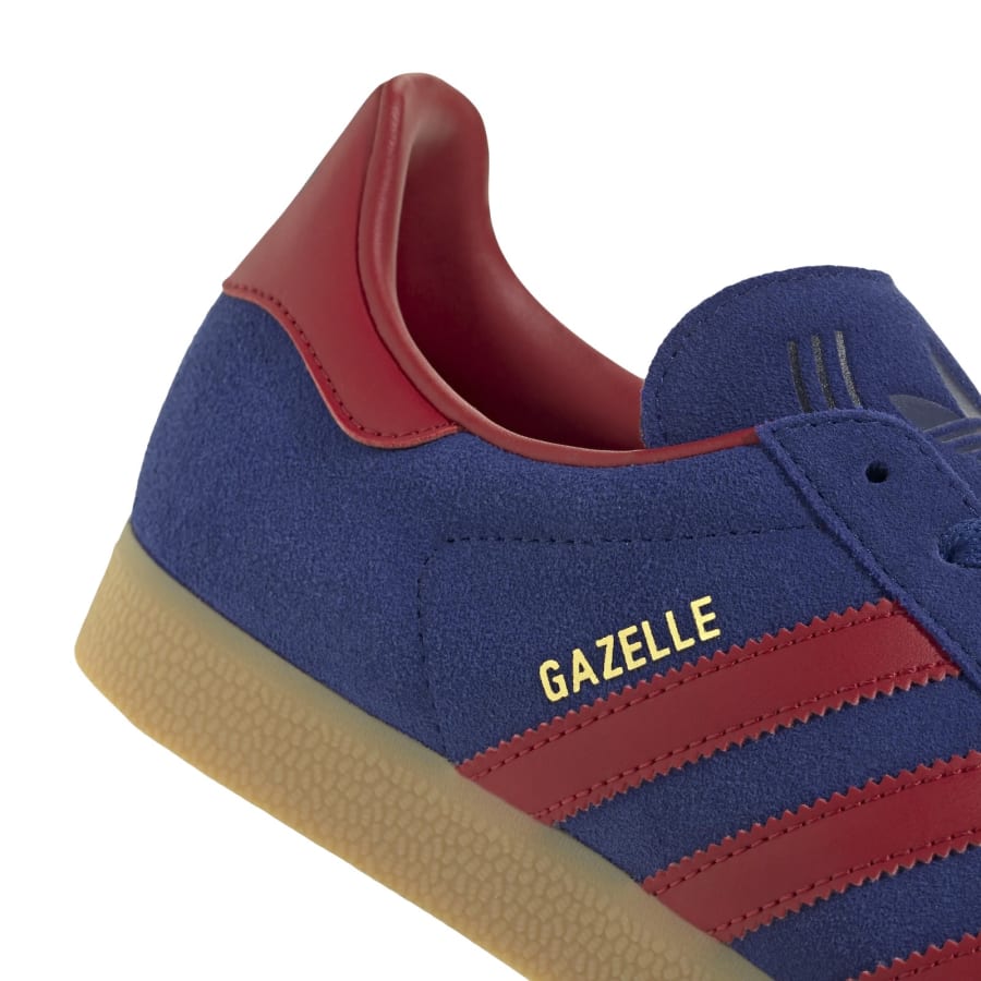 adidas GAZELLEスニーカー 青/赤 adidas GAZELLE CBURGU/PREBLU/FTWWHT（アディダス ガゼル